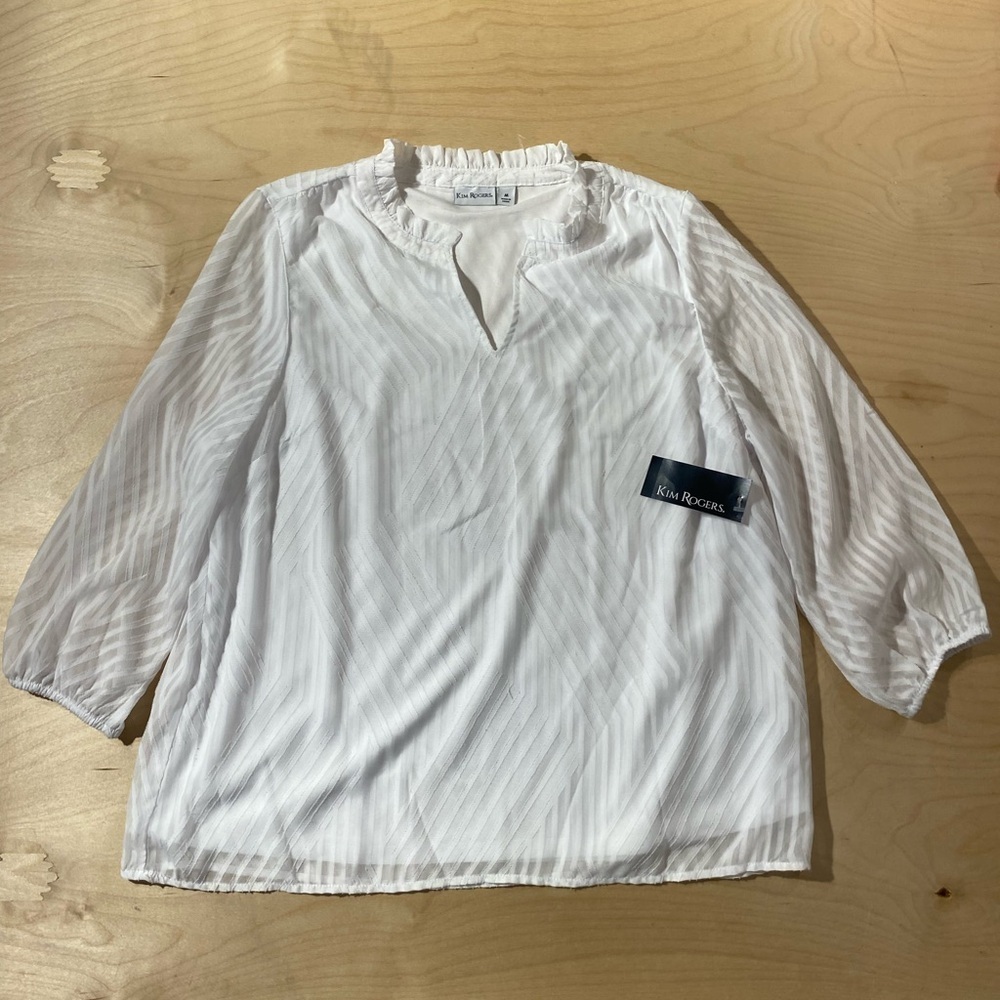 Kim Rogers White Long-Sleeve Textured V-Notch Blouse Medium (QO)